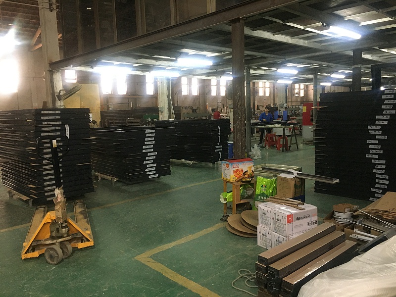 鋁合金門窗10大品牌廠家該如何在門窗市場中占據(jù)有利的市場地位？